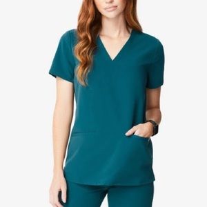 Figs Caribbean Blue Casma™ Three-Pocket Scrub Top Size S
